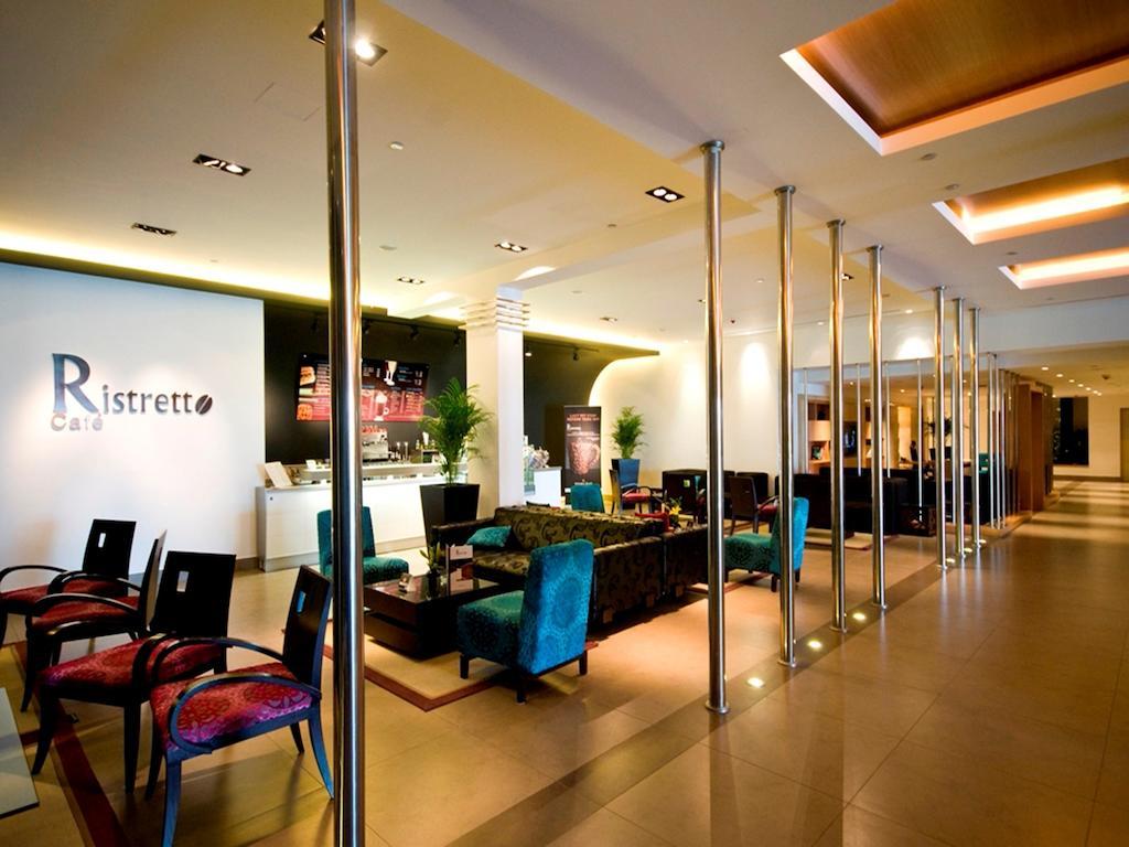 Amman Airport Hotel Al Qastal Exterior foto